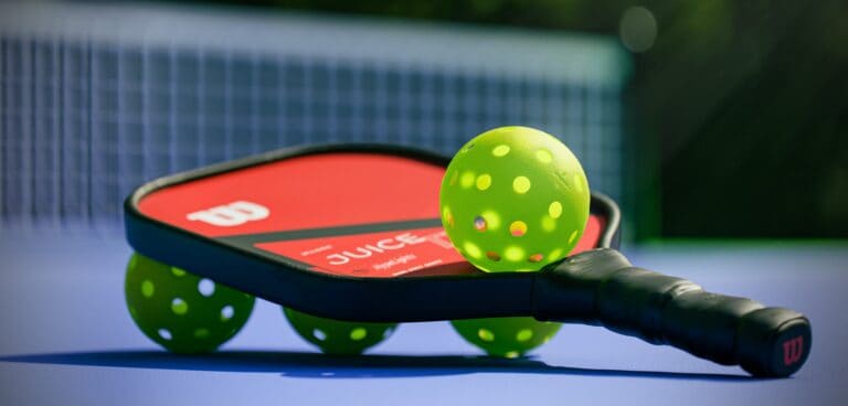 Pickleball Paddles: How to Select the Perfect Paddle